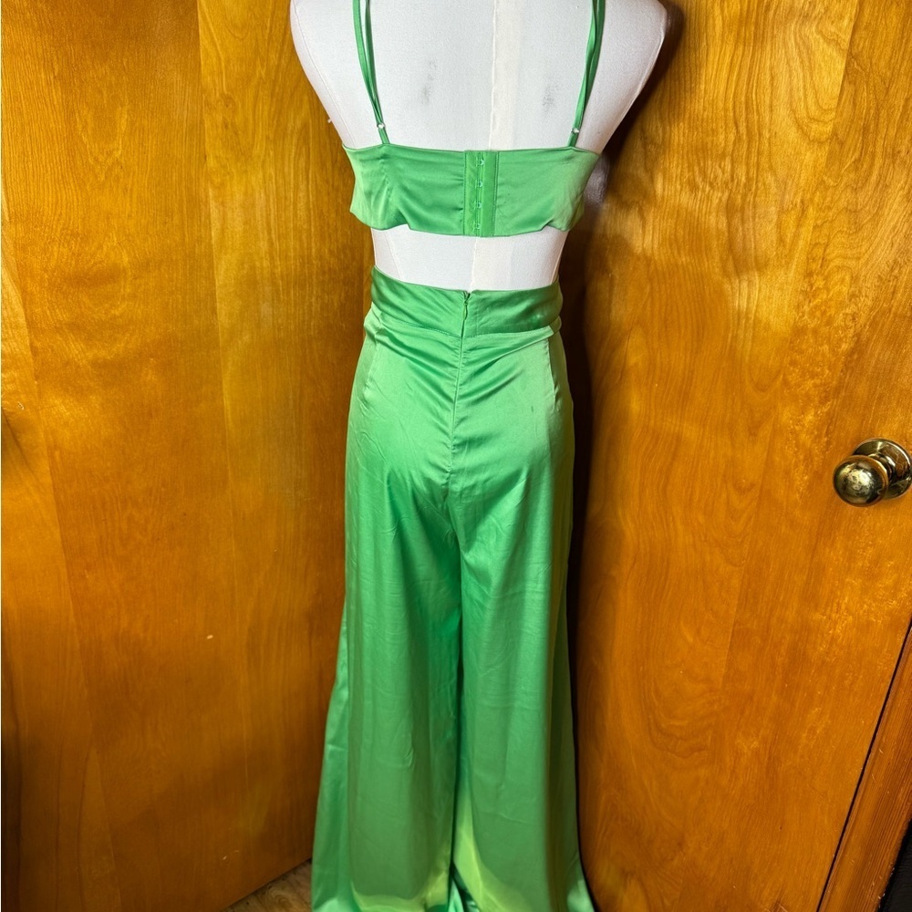 AKIRA Green Jumpsuit with Wide-Leg Silhouette - Picture 3 of 5